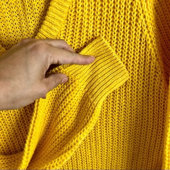80's Vintage brand Workshop yellow deep v neck knitted long sleeve sweater sz M - Picture 5 of 6